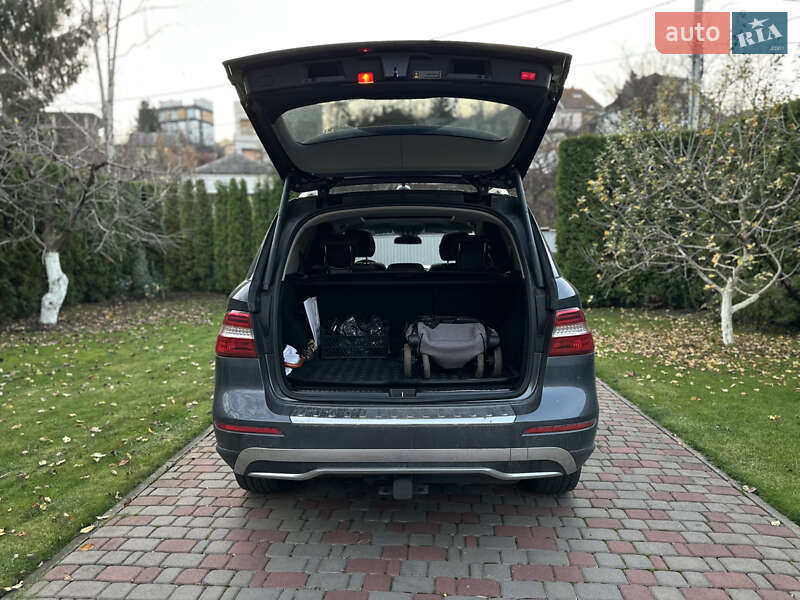 Позашляховик / Кросовер Mercedes-Benz M-Class 2013 в Києві