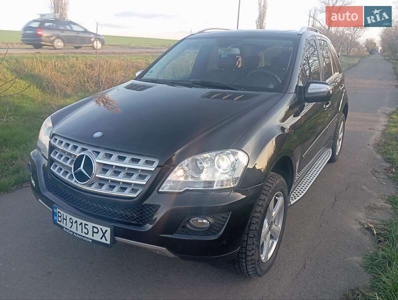 Позашляховик / Кросовер Mercedes-Benz M-Class 2009 в Одесі фото 2 Позашляховик / Кросовер Mercedes-Benz M-Class 2009 в Одесі