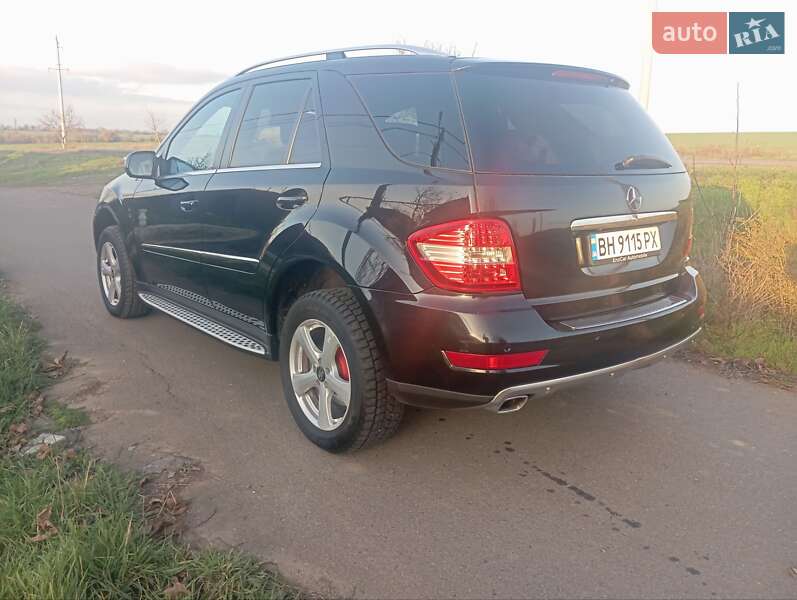 Позашляховик / Кросовер Mercedes-Benz M-Class 2009 в Одесі фото 5 Позашляховик / Кросовер Mercedes-Benz M-Class 2009 в Одесі