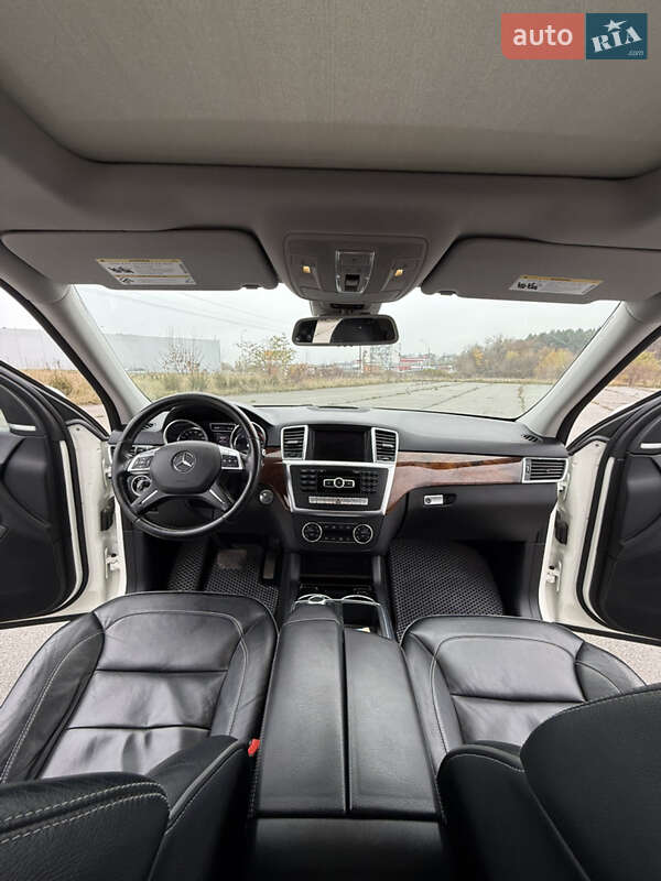 Внедорожник / Кроссовер Mercedes-Benz M-Class 2013 в Хмельницком