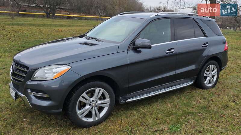 Позашляховик / Кросовер Mercedes-Benz M-Class 2014 в Конотопі