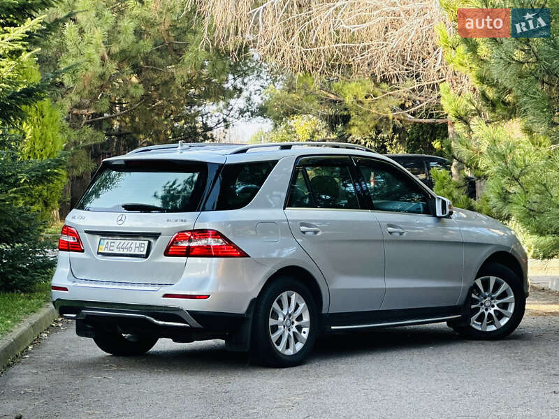 Позашляховик / Кросовер Mercedes-Benz M-Class 2012 в Дніпрі фото 6 Позашляховик / Кросовер Mercedes-Benz M-Class 2012 в Дніпрі