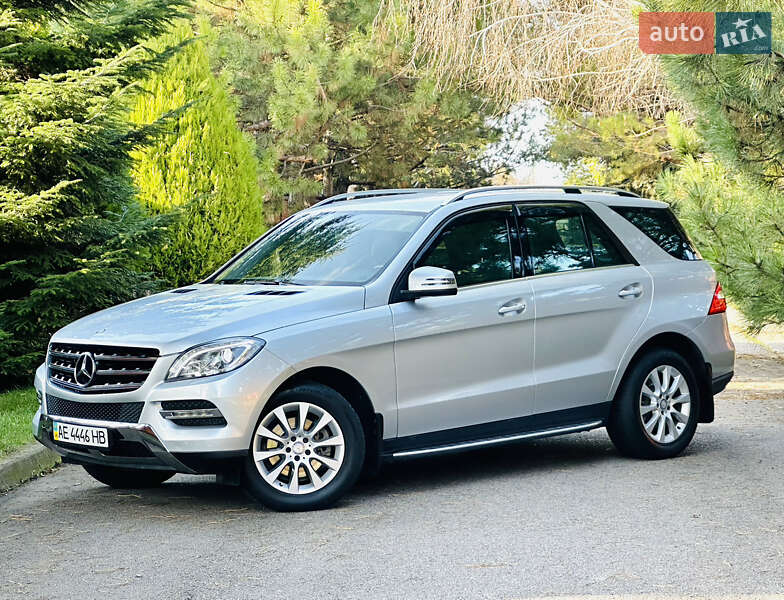 Позашляховик / Кросовер Mercedes-Benz M-Class 2012 в Дніпрі фото 29 Позашляховик / Кросовер Mercedes-Benz M-Class 2012 в Дніпрі