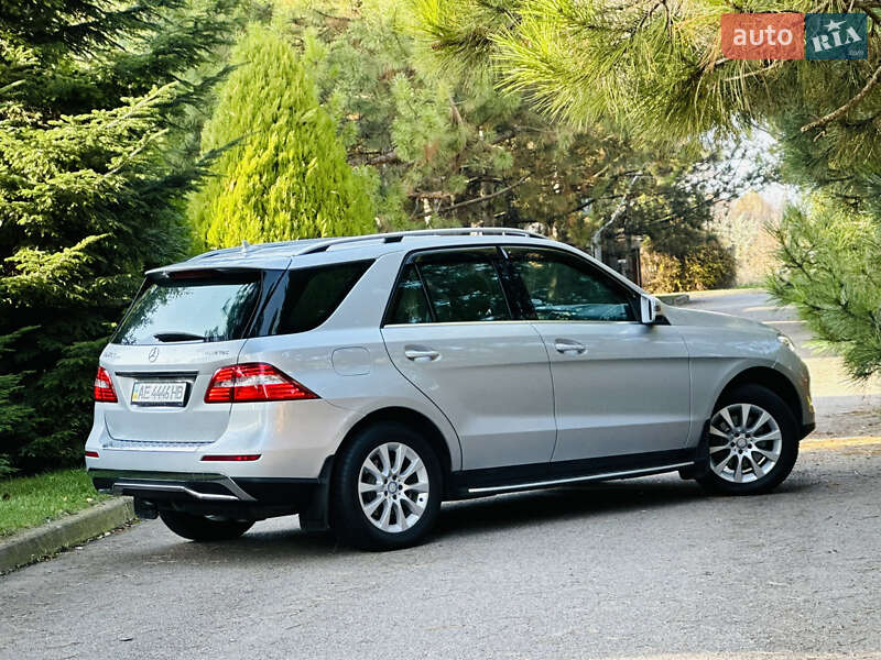 Позашляховик / Кросовер Mercedes-Benz M-Class 2012 в Дніпрі фото 33 Позашляховик / Кросовер Mercedes-Benz M-Class 2012 в Дніпрі