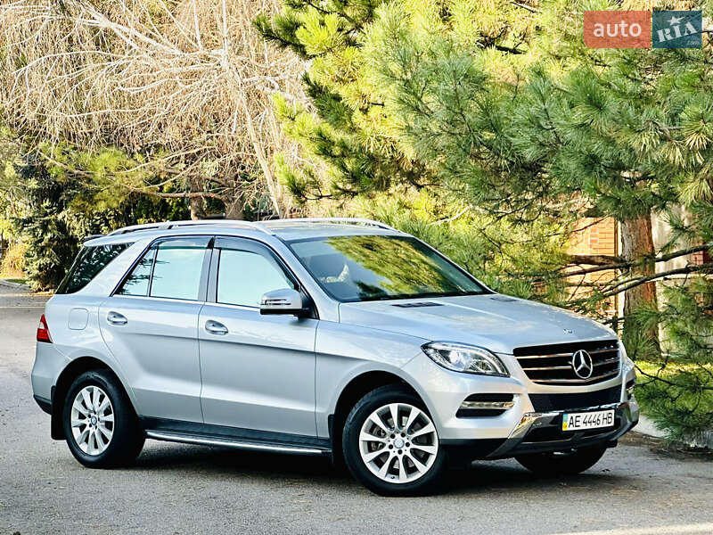 Позашляховик / Кросовер Mercedes-Benz M-Class 2012 в Дніпрі фото 34 Позашляховик / Кросовер Mercedes-Benz M-Class 2012 в Дніпрі