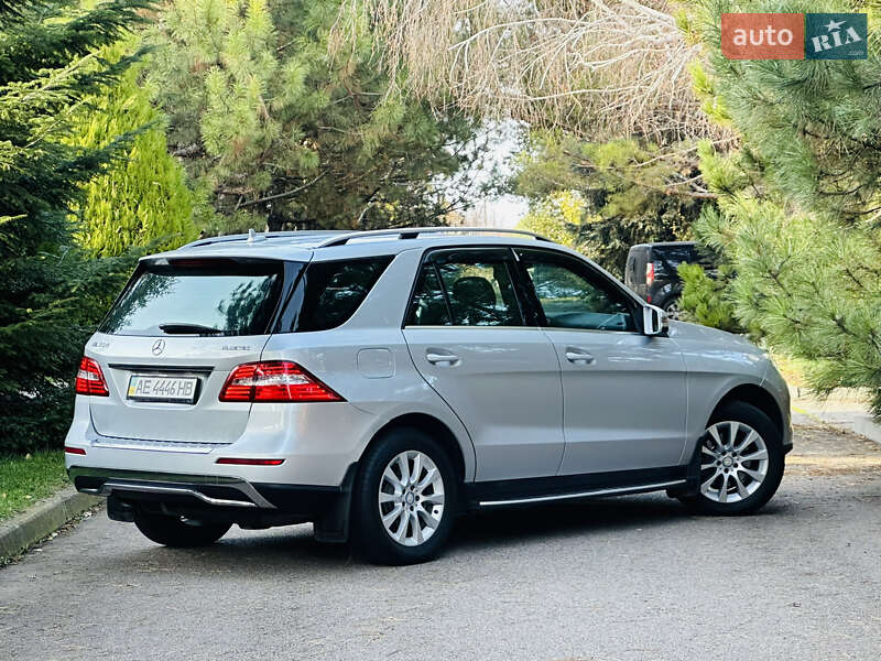 Позашляховик / Кросовер Mercedes-Benz M-Class 2012 в Дніпрі фото 59 Позашляховик / Кросовер Mercedes-Benz M-Class 2012 в Дніпрі