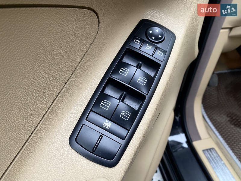 Внедорожник / Кроссовер Mercedes-Benz M-Class 2005 в Ровно фото 10 Внедорожник / Кроссовер Mercedes-Benz M-Class 2005 в Ровно