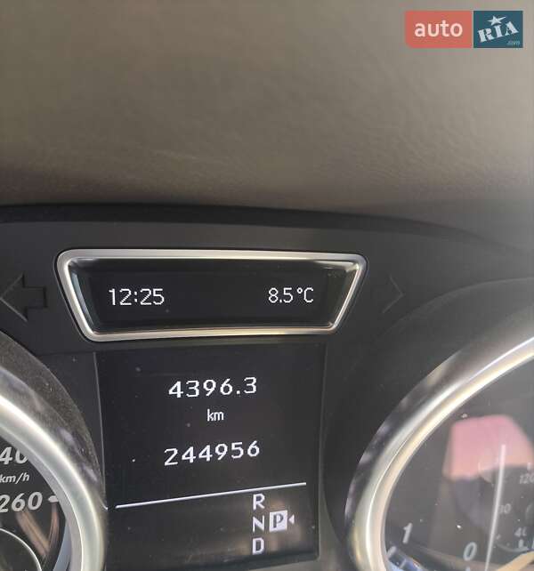 Позашляховик / Кросовер Mercedes-Benz M-Class 2011 в Чернівцях фото 8 Позашляховик / Кросовер Mercedes-Benz M-Class 2011 в Чернівцях