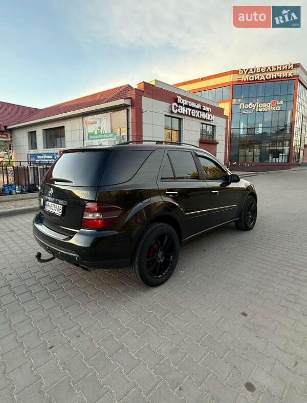 Позашляховик / Кросовер Mercedes-Benz M-Class 2006 в Татарбунарах