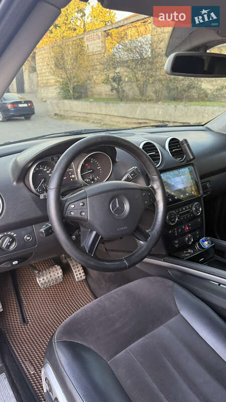 Позашляховик / Кросовер Mercedes-Benz M-Class 2006 в Татарбунарах