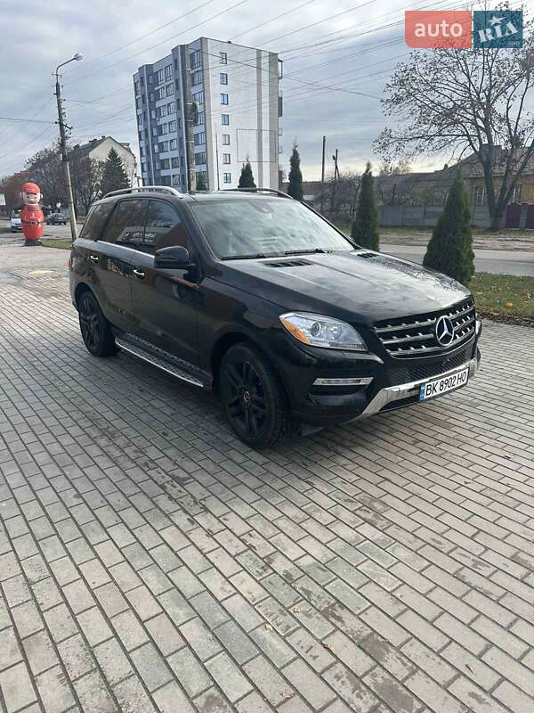 Внедорожник / Кроссовер Mercedes-Benz M-Class 2015 в Березному