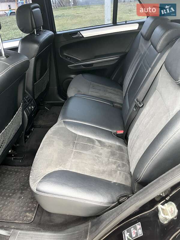 Позашляховик / Кросовер Mercedes-Benz M-Class 2005 в Шишаках фото 16 Позашляховик / Кросовер Mercedes-Benz M-Class 2005 в Шишаках