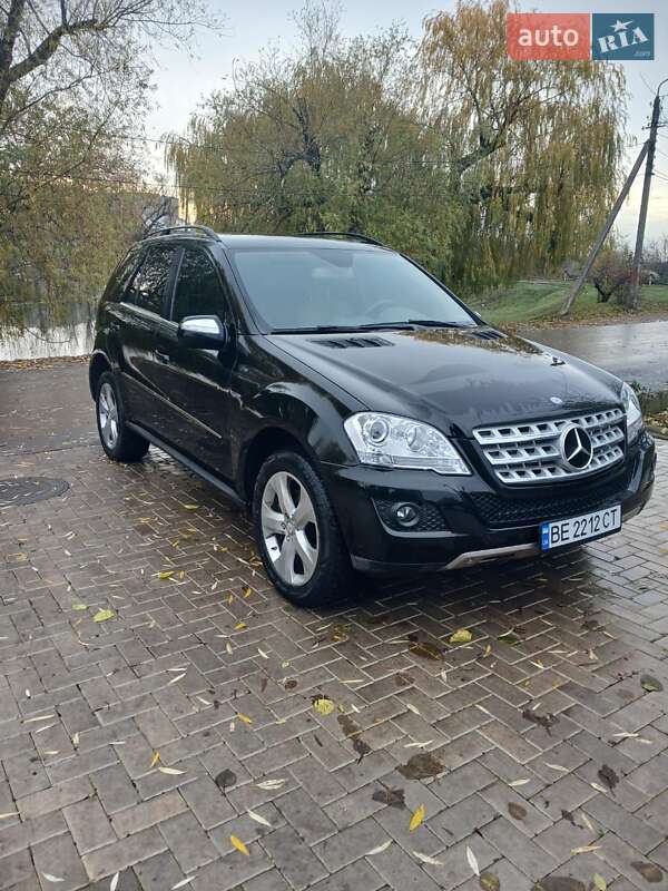 Внедорожник / Кроссовер Mercedes-Benz M-Class 2010 в Первомайске фото 2 Внедорожник / Кроссовер Mercedes-Benz M-Class 2010 в Первомайске