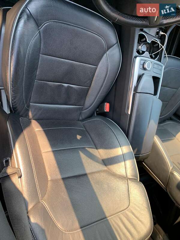 Внедорожник / Кроссовер Mercedes-Benz M-Class 2011 в Киеве