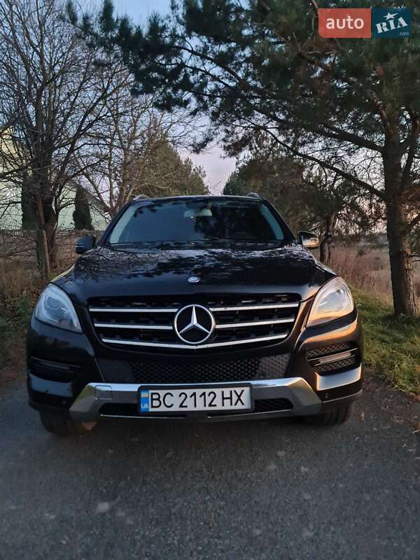 Позашляховик / Кросовер Mercedes-Benz M-Class 2013 в Буську фото 3 Позашляховик / Кросовер Mercedes-Benz M-Class 2013 в Буську
