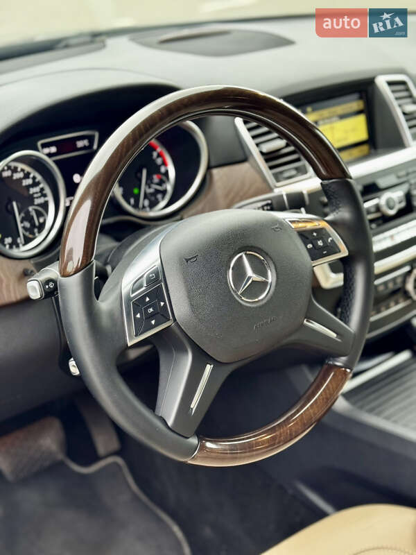 Внедорожник / Кроссовер Mercedes-Benz M-Class 2012 в Днепре фото 12 Внедорожник / Кроссовер Mercedes-Benz M-Class 2012 в Днепре