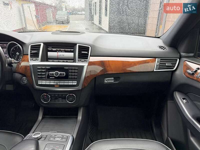 Позашляховик / Кросовер Mercedes-Benz M-Class 2013 в Києві