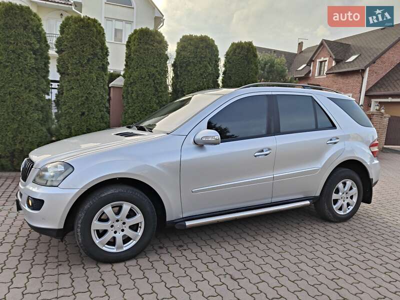 Внедорожник / Кроссовер Mercedes-Benz M-Class 2006 в Черновцах фото 4 Внедорожник / Кроссовер Mercedes-Benz M-Class 2006 в Черновцах
