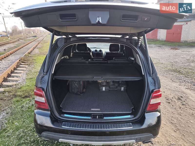 Внедорожник / Кроссовер Mercedes-Benz M-Class 2008 в Павлограде