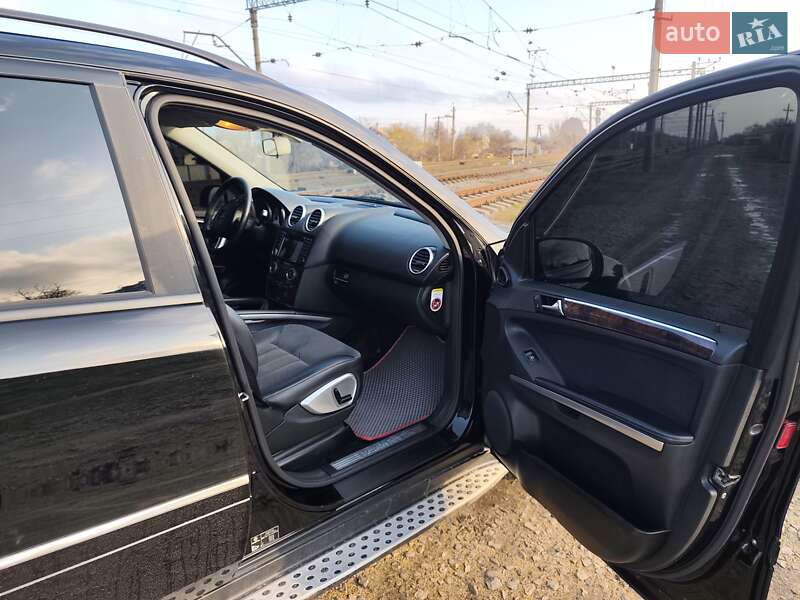 Внедорожник / Кроссовер Mercedes-Benz M-Class 2008 в Павлограде