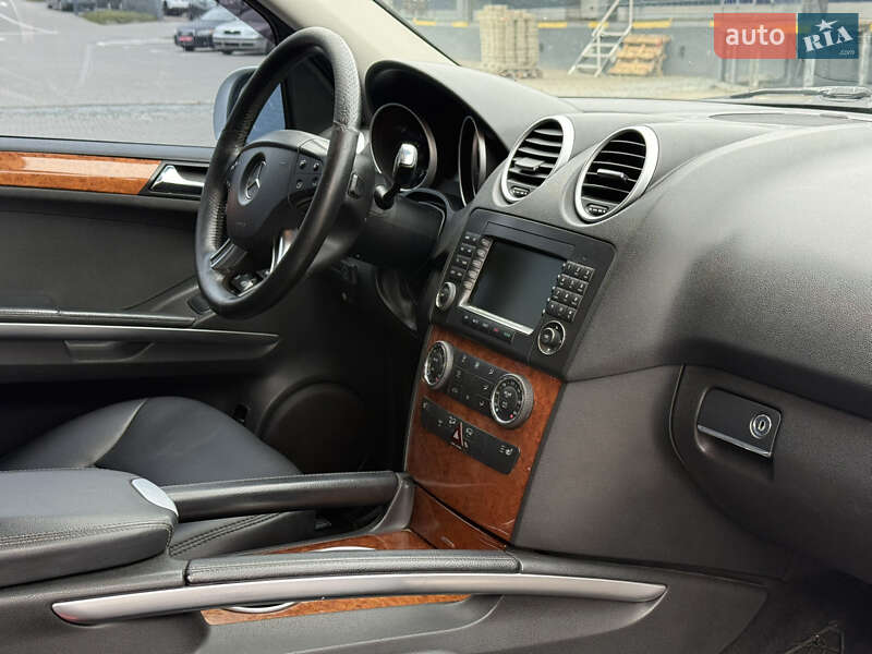 Позашляховик / Кросовер Mercedes-Benz M-Class 2008 в Рівному