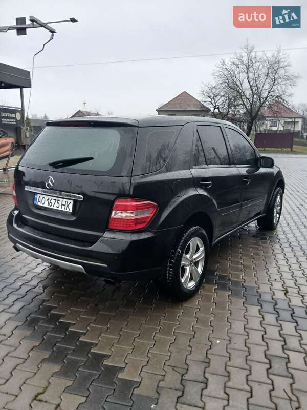 Позашляховик / Кросовер Mercedes-Benz M-Class 2006 в Білки