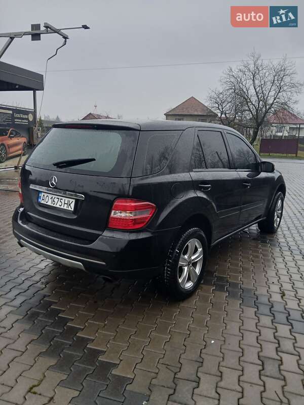 Позашляховик / Кросовер Mercedes-Benz M-Class 2006 в Білки