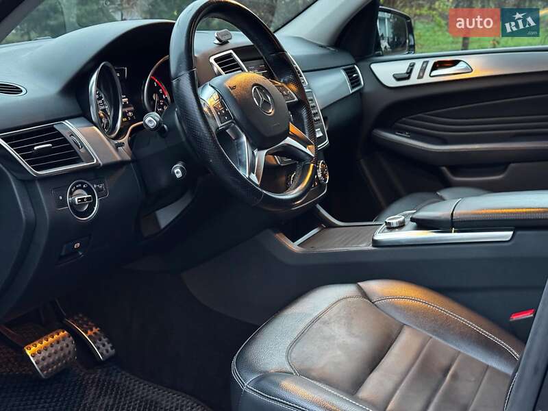 Внедорожник / Кроссовер Mercedes-Benz M-Class 2013 в Киеве