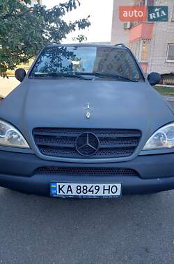 Позашляховик / Кросовер Mercedes-Benz M-Class 2000 в Києві
