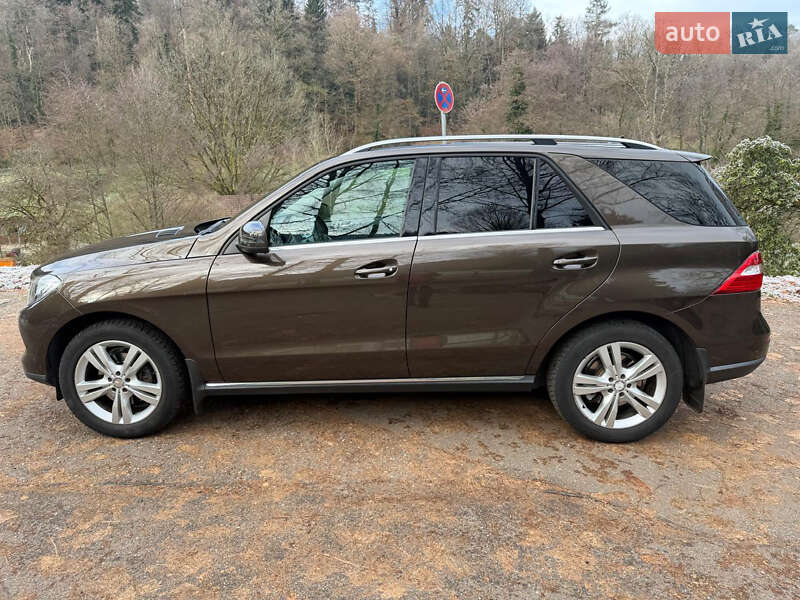 Внедорожник / Кроссовер Mercedes-Benz M-Class 2013 в Харькове