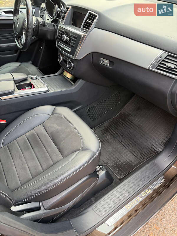 Внедорожник / Кроссовер Mercedes-Benz M-Class 2013 в Харькове