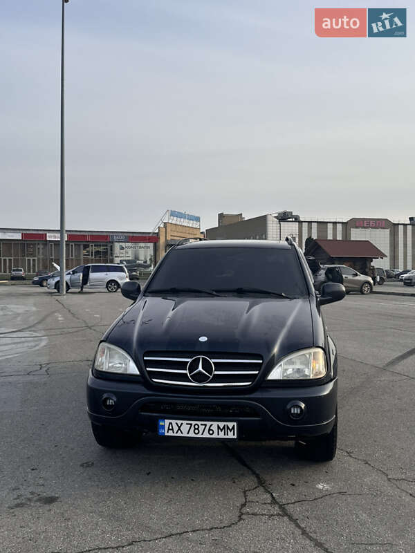Позашляховик / Кросовер Mercedes-Benz M-Class 2000 в Харкові