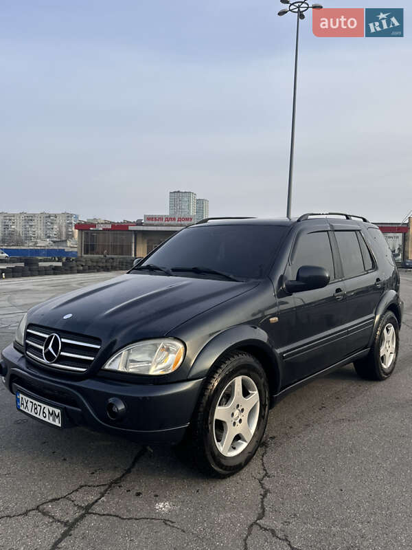Позашляховик / Кросовер Mercedes-Benz M-Class 2000 в Харкові