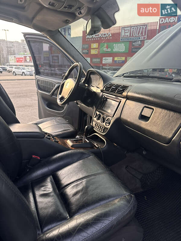 Позашляховик / Кросовер Mercedes-Benz M-Class 2000 в Харкові