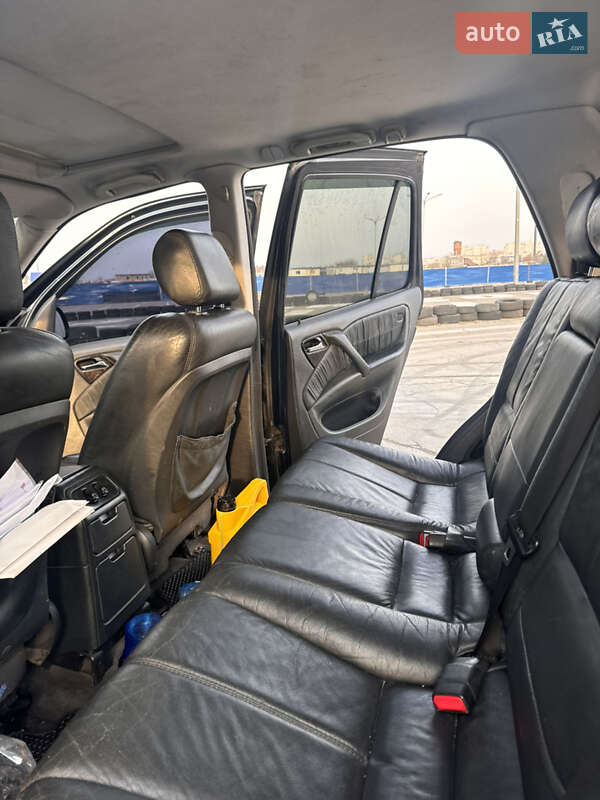 Позашляховик / Кросовер Mercedes-Benz M-Class 2000 в Харкові