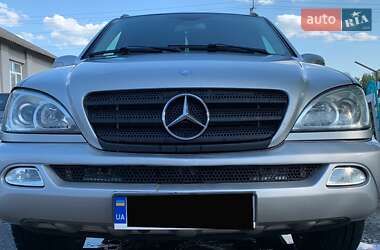 Позашляховик / Кросовер Mercedes-Benz M-Class 2002 в Рівному
