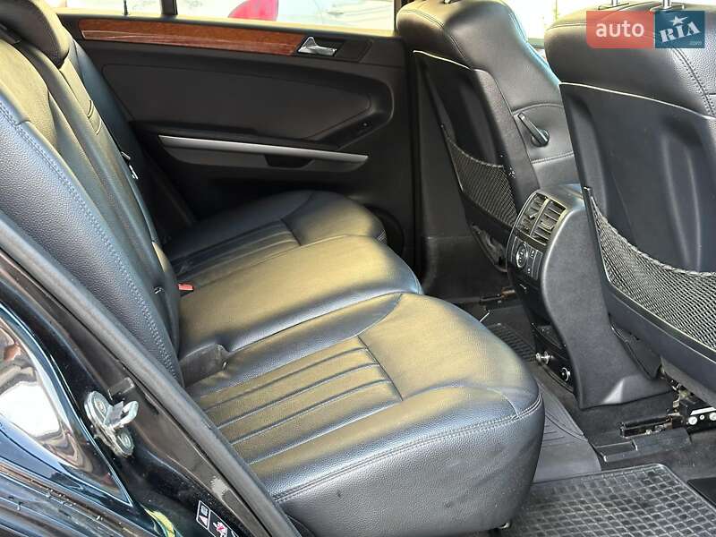 Внедорожник / Кроссовер Mercedes-Benz M-Class 2006 в Одессе