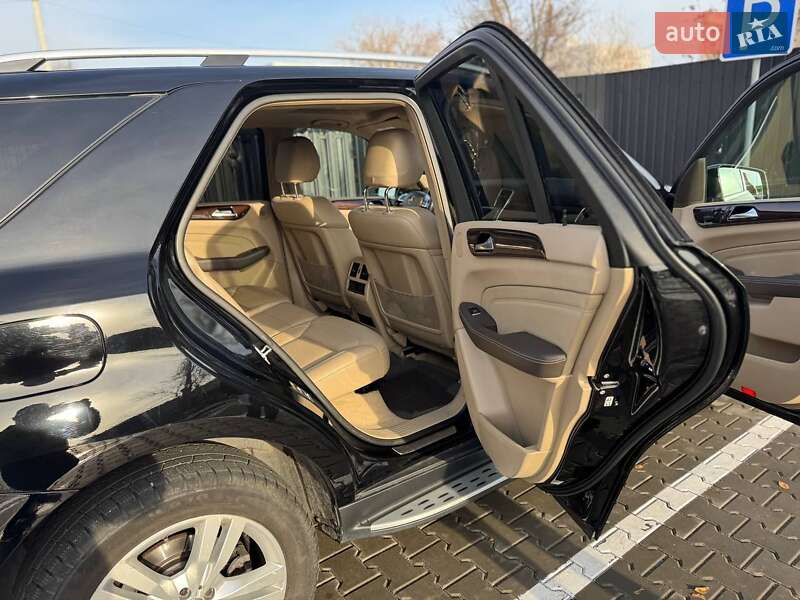 Внедорожник / Кроссовер Mercedes-Benz M-Class 2012 в Днепре