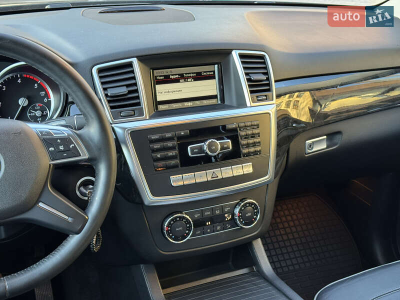 Внедорожник / Кроссовер Mercedes-Benz M-Class 2012 в Тернополе