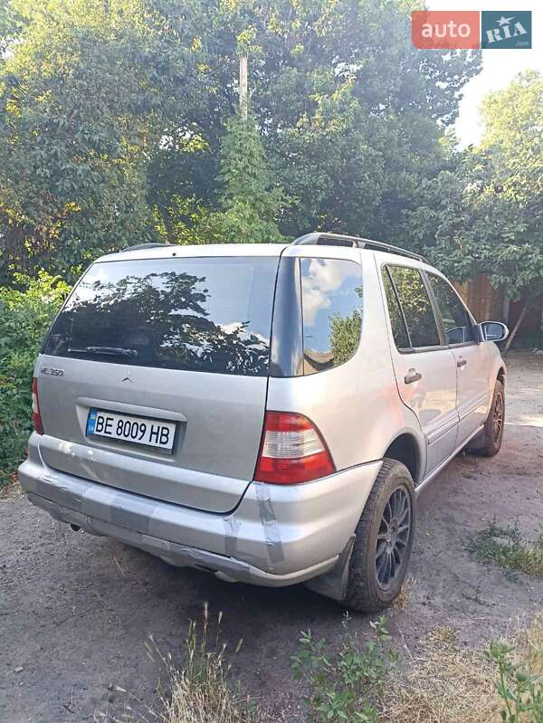 Внедорожник / Кроссовер Mercedes-Benz M-Class 2003 в Николаеве