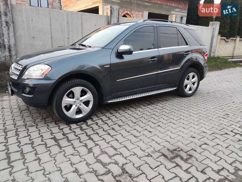 Внедорожник / Кроссовер Mercedes-Benz M-Class 2010 в Черновцах фото 7 Внедорожник / Кроссовер Mercedes-Benz M-Class 2010 в Черновцах
