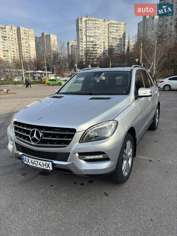 Внедорожник / Кроссовер Mercedes-Benz M-Class 2013 в Харькове