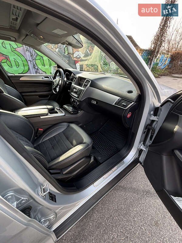 Внедорожник / Кроссовер Mercedes-Benz M-Class 2013 в Харькове