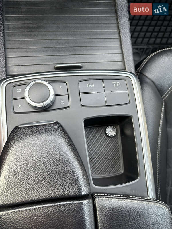 Внедорожник / Кроссовер Mercedes-Benz M-Class 2013 в Харькове