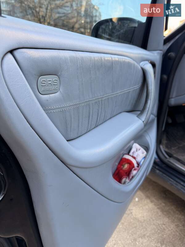 Внедорожник / Кроссовер Mercedes-Benz M-Class 2001 в Никополе