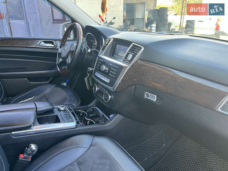 Внедорожник / Кроссовер Mercedes-Benz M-Class 2013 в Камне-Каширском фото 13 Внедорожник / Кроссовер Mercedes-Benz M-Class 2013 в Камне-Каширском