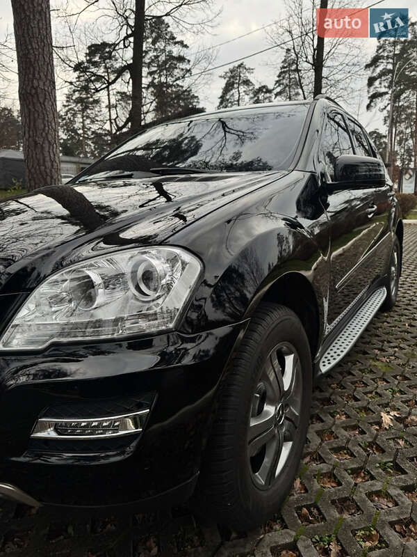 Внедорожник / Кроссовер Mercedes-Benz M-Class 2008 в Буче