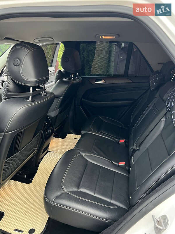 Позашляховик / Кросовер Mercedes-Benz M-Class 2014 в Києві