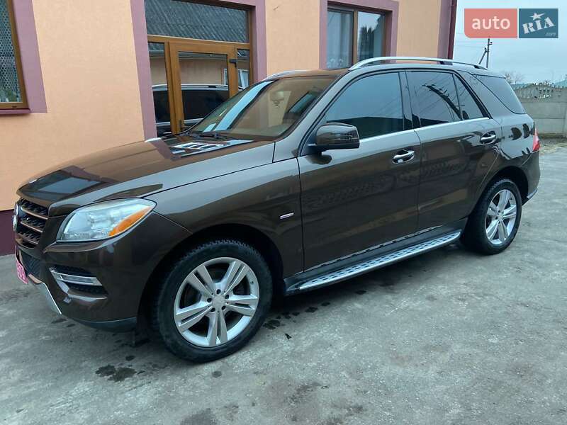 Внедорожник / Кроссовер Mercedes-Benz M-Class 2012 в Дубно