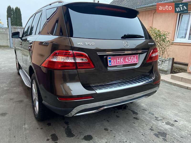 Внедорожник / Кроссовер Mercedes-Benz M-Class 2012 в Дубно